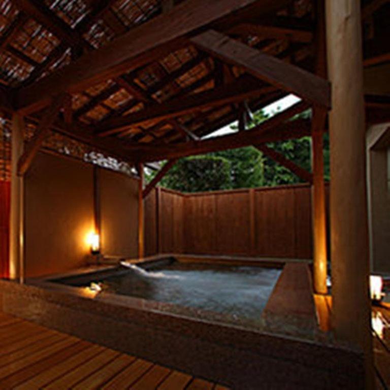 Wajoen Hotel Fuefuki Buitenkant foto