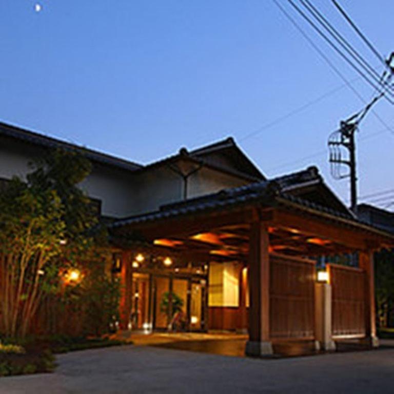Wajoen Hotel Fuefuki Buitenkant foto