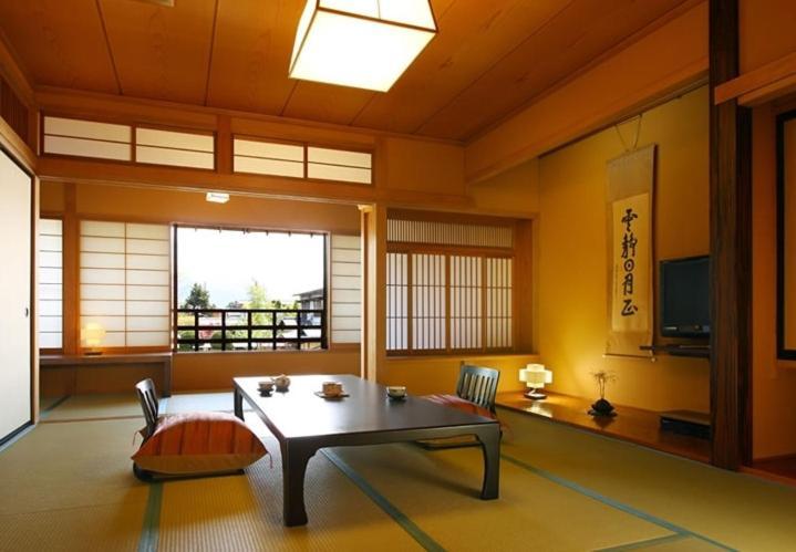 Wajoen Hotel Fuefuki Kamer foto